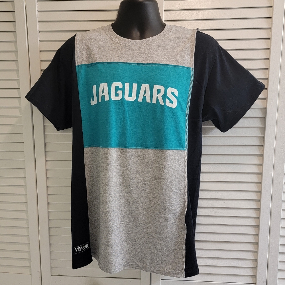 JAGUARS T-SHIRT NWT